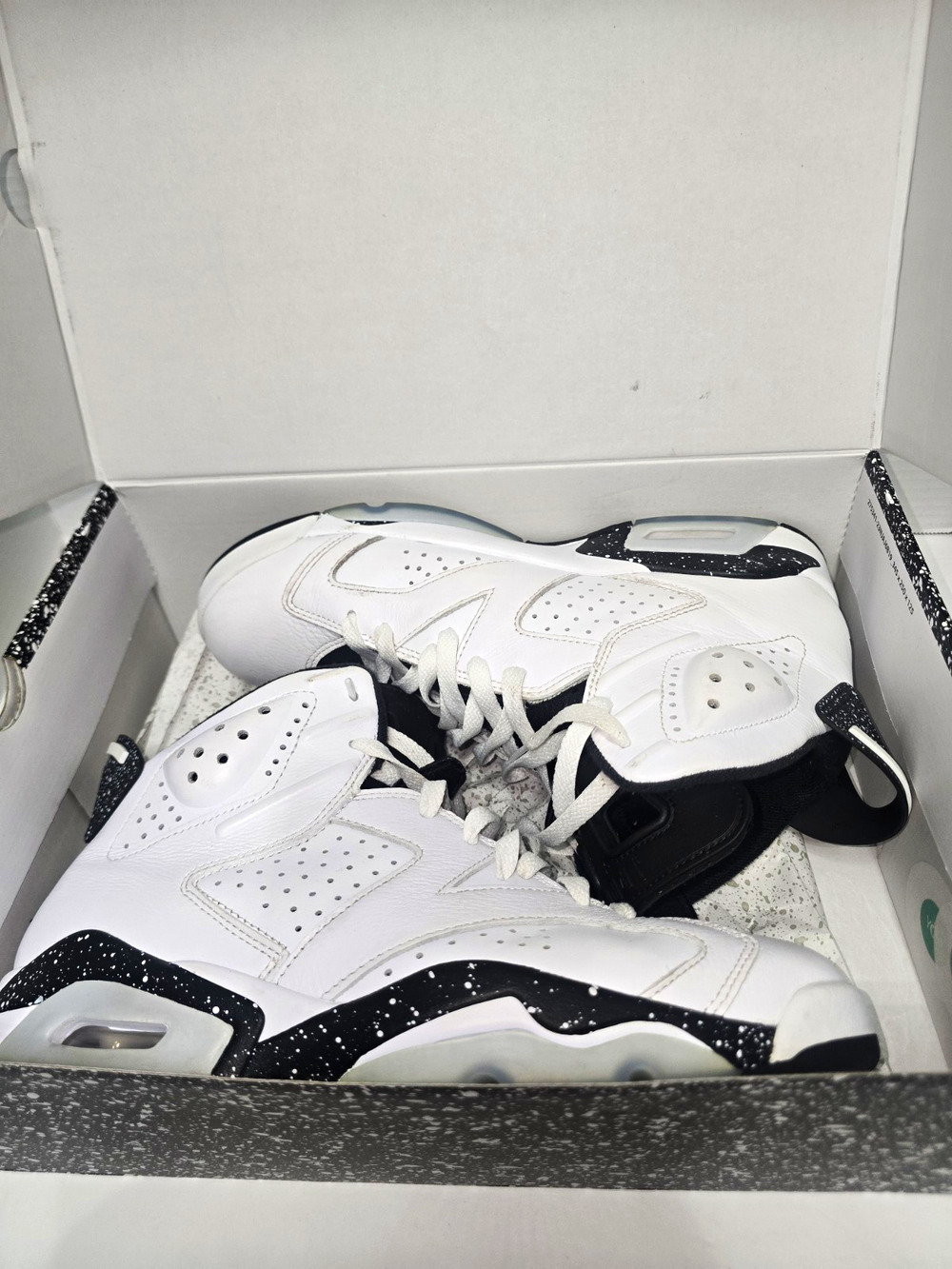 Jordan Air Jordan 6 Retro Reverse Oreo White/Black High Top Sneakers CT8529-112